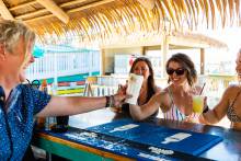 Laguna's beach bar, tiki bar